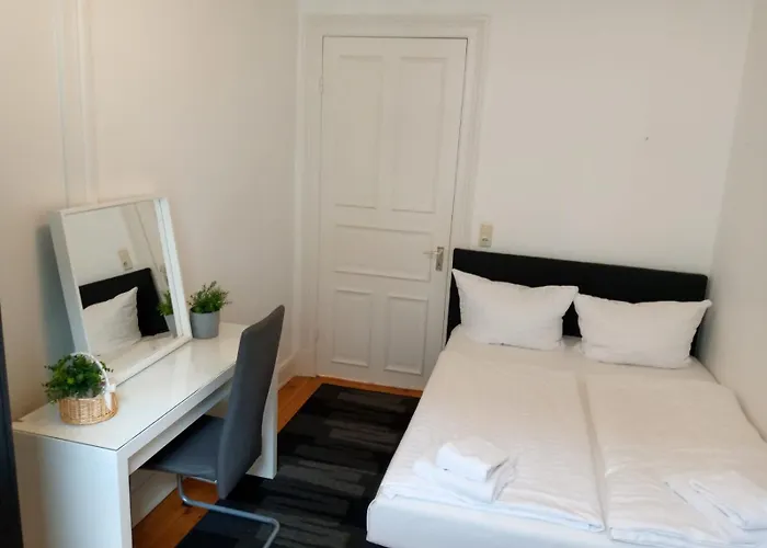 Appartement Center 8 *